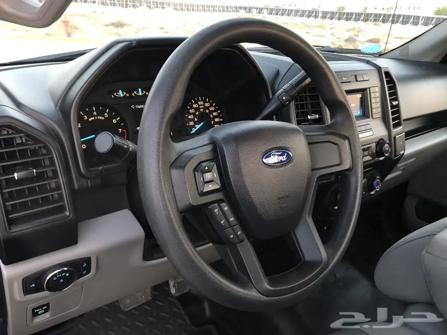 فورد F150 غماره 2018 دبل 6سلندر ممشي قليل مخزنه 33 ألف 24