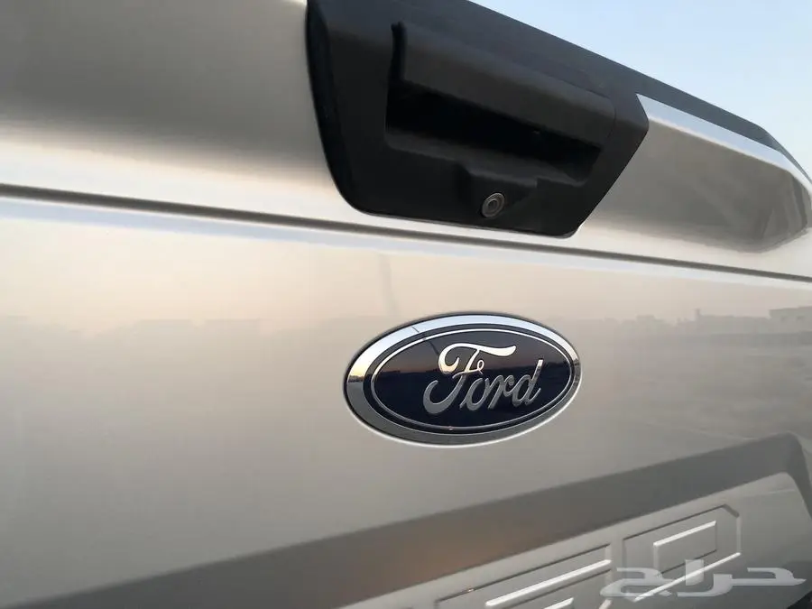 فورد F150 غماره 2018 دبل 6سلندر ممشي قليل مخزنه 33 ألف 33