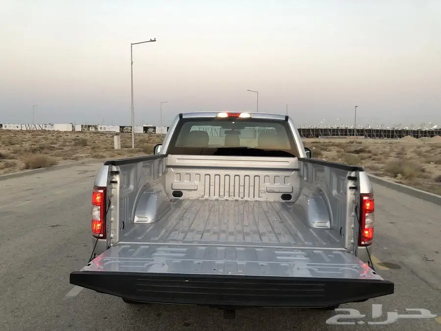 فورد F150 غماره 2018 دبل 6سلندر ممشي قليل مخزنه 33 ألف 39