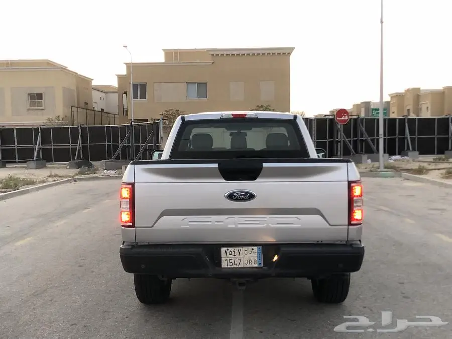 فورد F150 غماره 2018 دبل 6سلندر ممشي قليل مخزنه 33 ألف 2
