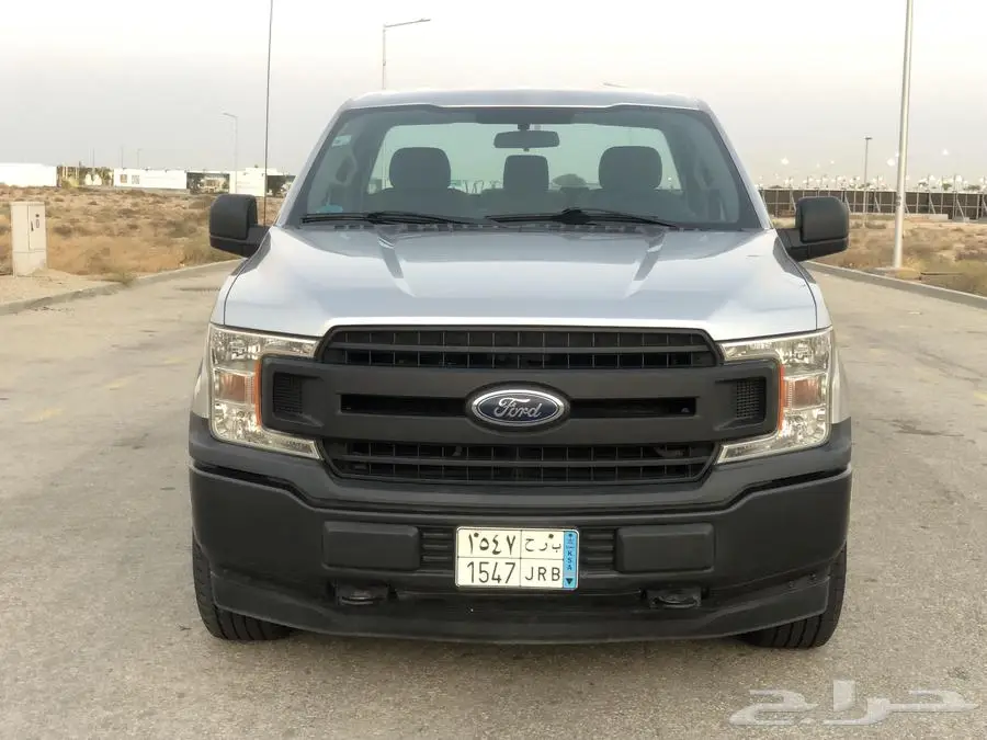 فورد F150 غماره 2018 دبل 6سلندر ممشي قليل مخزنه 33 ألف 0