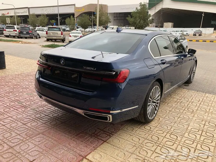 بي ام دبليو 730Li موديل 2022 خليجي 16
