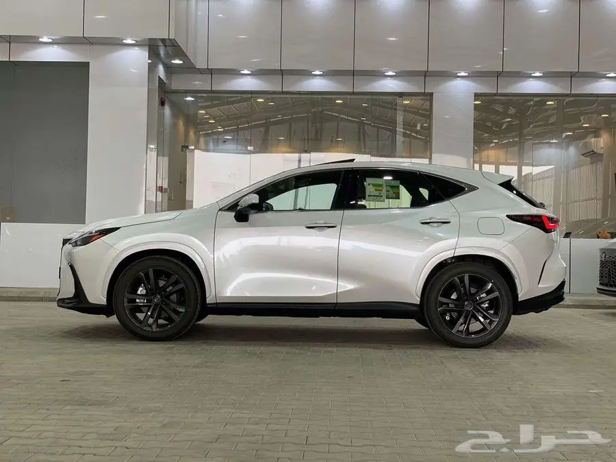 لكزس NX 350 AH ستاندر هايبرد 2025 - خليجي 2