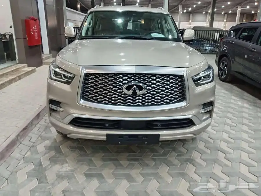 انفينتي QX 80 جديد برو اكتيف موديل 2023 7