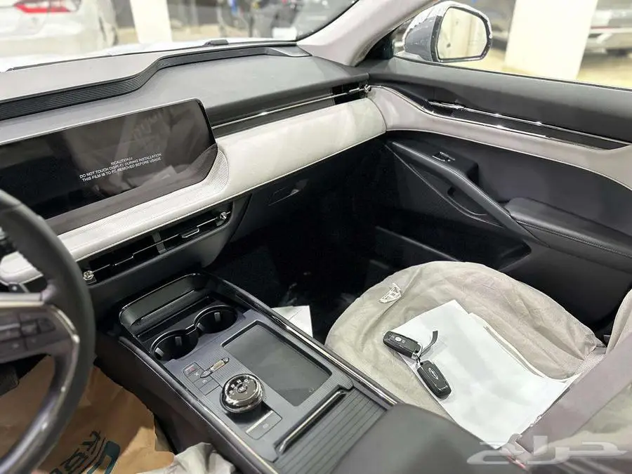 فورد تورس ترند ابيض- 2025- FORD TAURUS TREND 9
