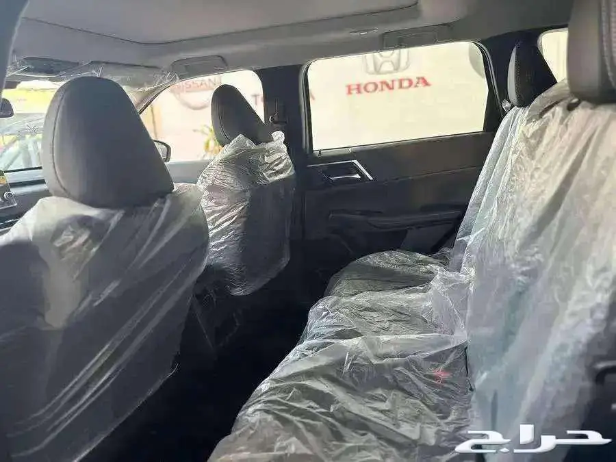 ميتسوبيشي اوتلاندر فل كامل ونص فل 2025 5