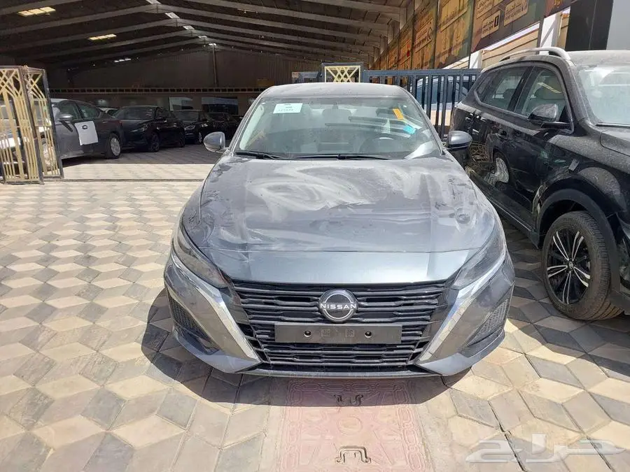 نيسان التيما 2.5 ستاندر 2025 12