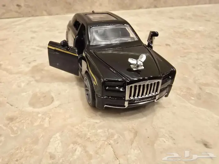 مجسم سيارة كلاسيك(رولز رويس)(RR)متحف قديم(فتح الأبواب) 1