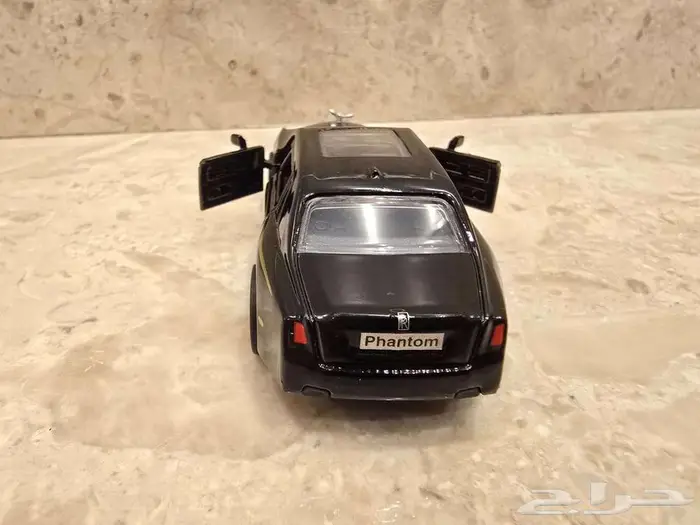 مجسم سيارة كلاسيك(رولز رويس)(RR)متحف قديم(فتح الأبواب) 3