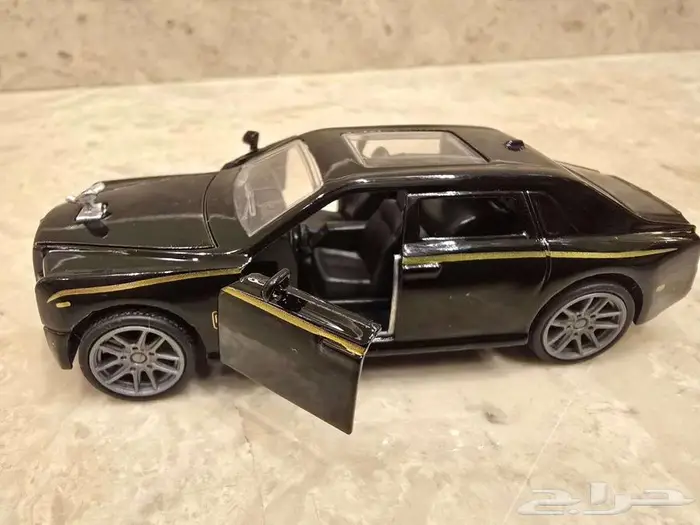 مجسم سيارة كلاسيك(رولز رويس)(RR)متحف قديم(فتح الأبواب) 2