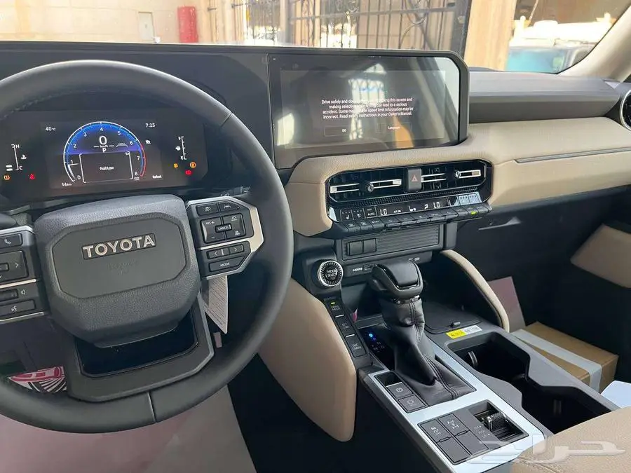 تويوتا برادو TXL 3 بنزين 2025 متاح اقساط و كاش 8