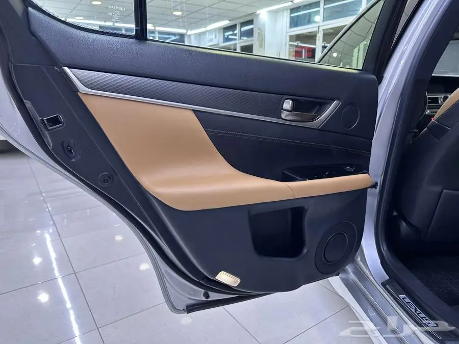 لكزس GS350 اف سبورت 2016 خليجي بحالة الوكالة مالك اول 59
