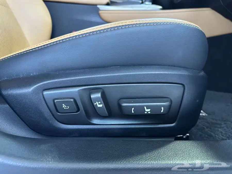 لكزس GS350 اف سبورت 2016 خليجي بحالة الوكالة مالك اول 53