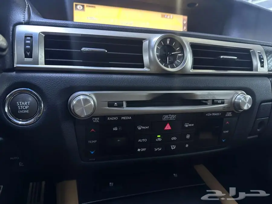 لكزس GS350 اف سبورت 2016 خليجي بحالة الوكالة مالك اول 41