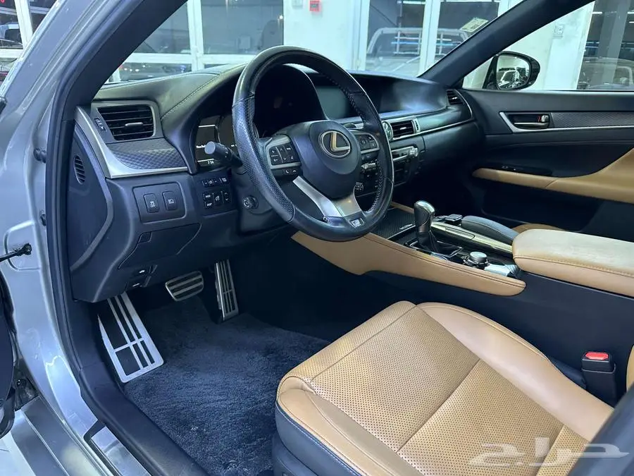 لكزس GS350 اف سبورت 2016 خليجي بحالة الوكالة مالك اول 25