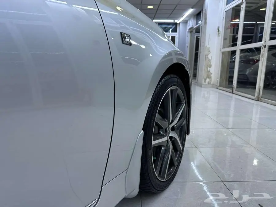 لكزس GS350 اف سبورت 2016 خليجي بحالة الوكالة مالك اول 17