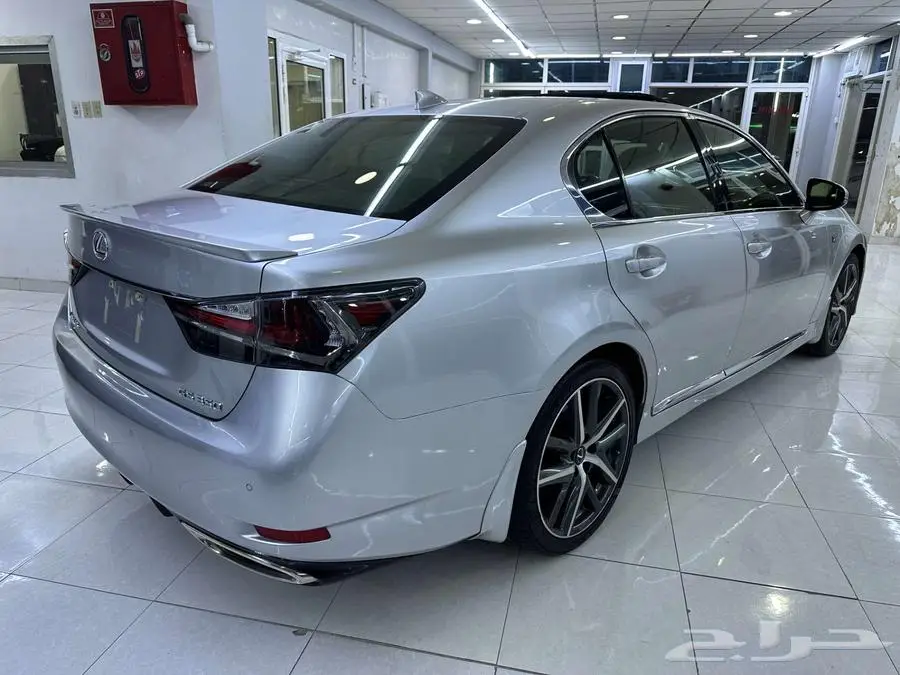 لكزس GS350 اف سبورت 2016 خليجي بحالة الوكالة مالك اول 3