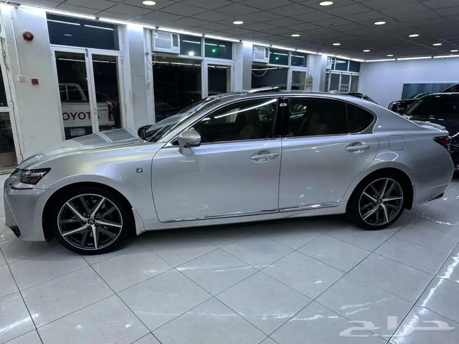 لكزس GS350 اف سبورت 2016 خليجي بحالة الوكالة مالك اول 6