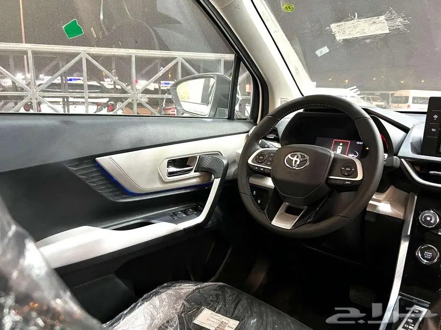 تويوتا فيلوز GLX 2025 12