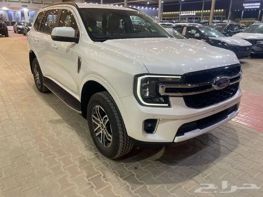 فورد ايفرست نص فل XLT 2025 كاش وتمويل 9