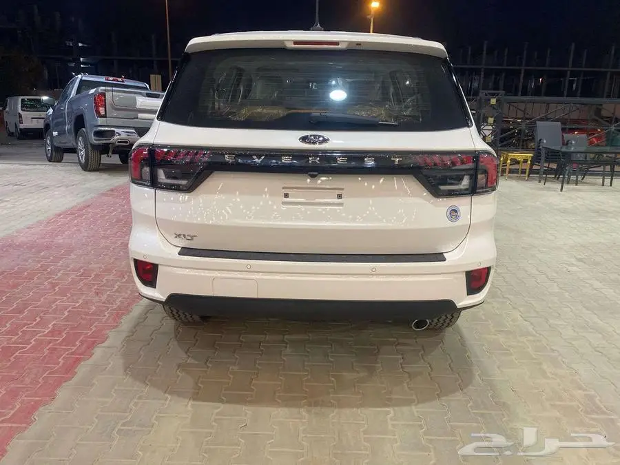 فورد ايفرست نص فل XLT 2025 كاش وتمويل 5