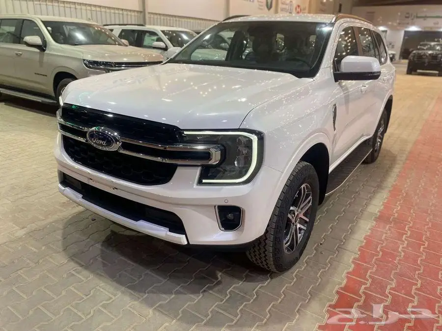 فورد ايفرست نص فل XLT 2025 كاش وتمويل 7