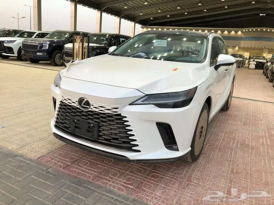 لكزس RX350BH 2024 سعودي اسود - ابيض. 14