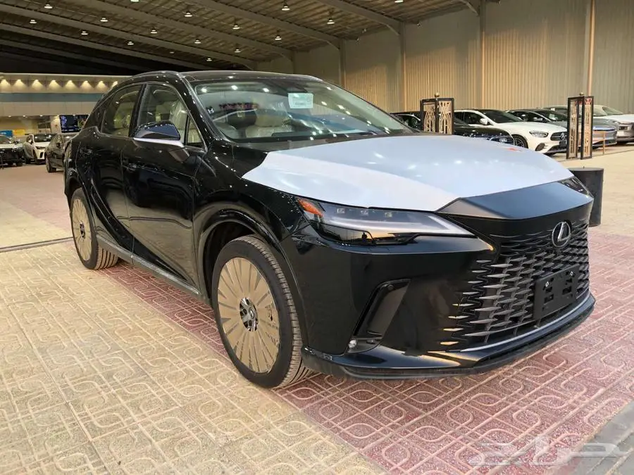 لكزس RX350BH 2024 سعودي اسود - ابيض. 0