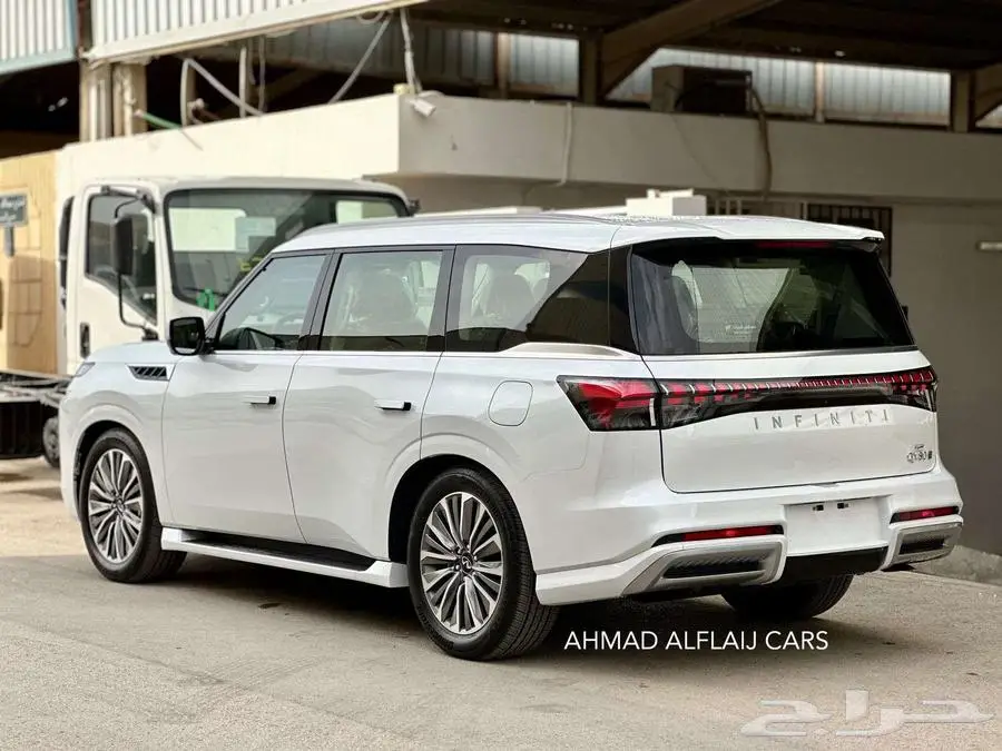 إنفينيتي QX80 2025 سينسوري - نص فل 6