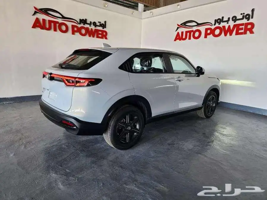 هوندا HRV 2024 LX نص فل 4