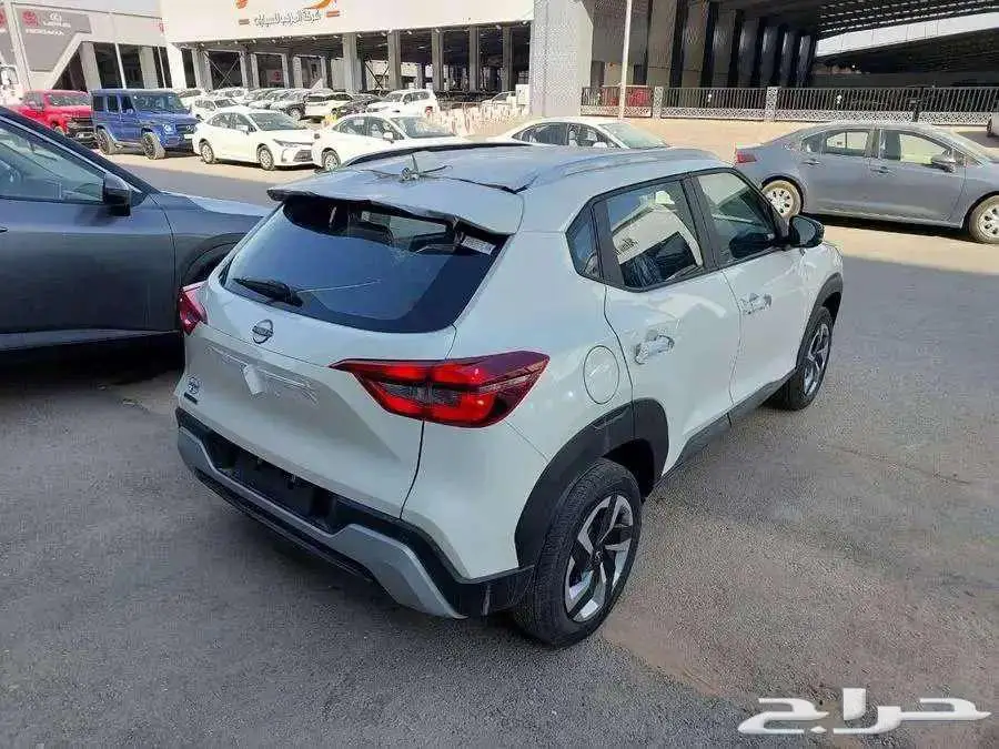 نيسان ماجنايت استاندر فليت 2025 15