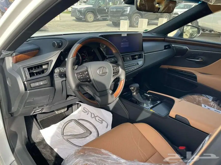 لكزس ES350 DD كويتى 2025 لمبيعات الكاش والبنوك 6