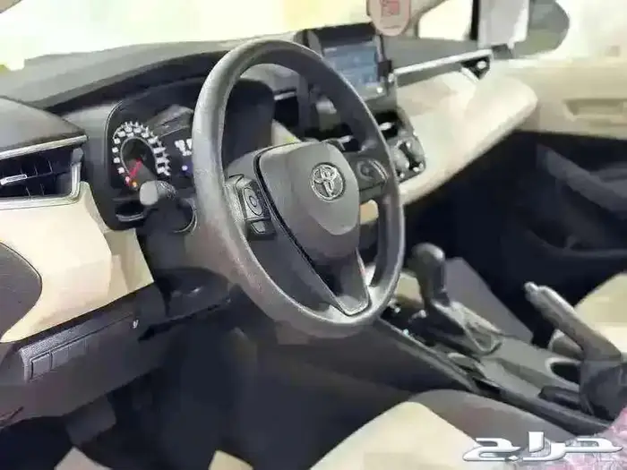 تويوتا كورولا ستاندر 2.0 موديل 2025 3