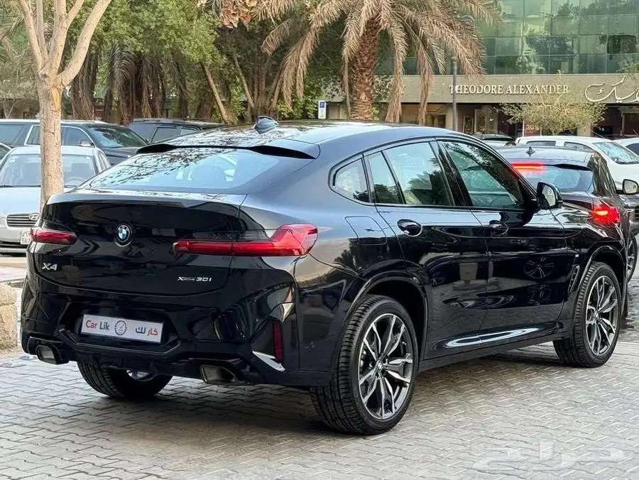 بي ام دبليو X4-2025 ام كت 3