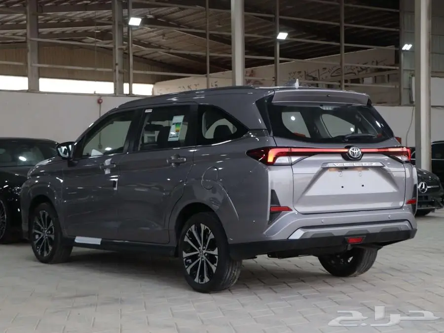 تويوتا فيلوز toyota veloz 2025 ( كاش - بنوك ) 4