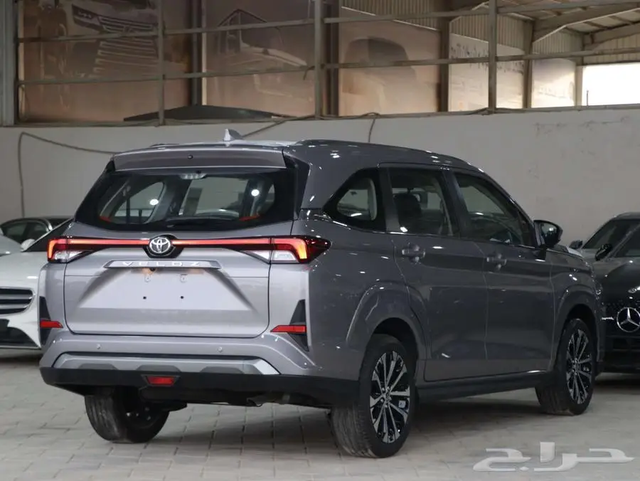 تويوتا فيلوز toyota veloz 2025 ( كاش - بنوك ) 19