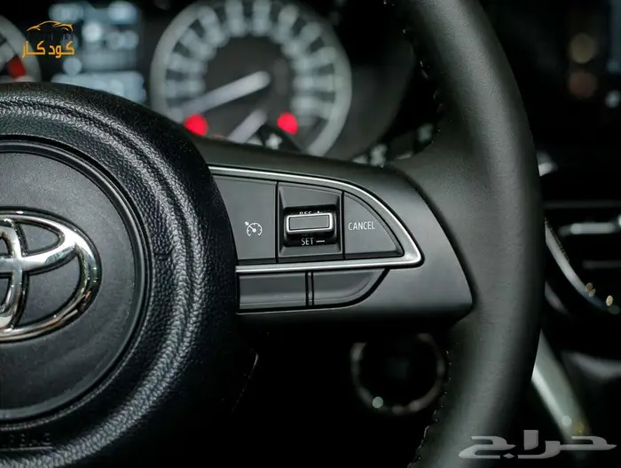 تويوتا اوربان كروزر GLX 2025 19