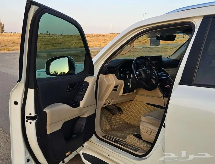 تايوتا لاندكروزر ديزل 2023سعودي رقم3 16