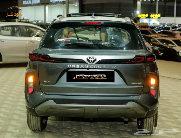 تويوتا اوربان كروزر GLX 2025 10