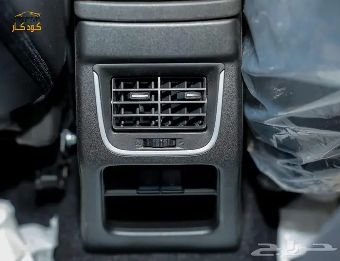 تويوتا اوربان كروزر GLX 2025 30