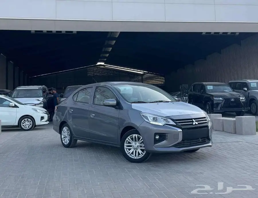 متسوبيشي اتراج GLX مكينه 1.2 فل كامل 2023 0