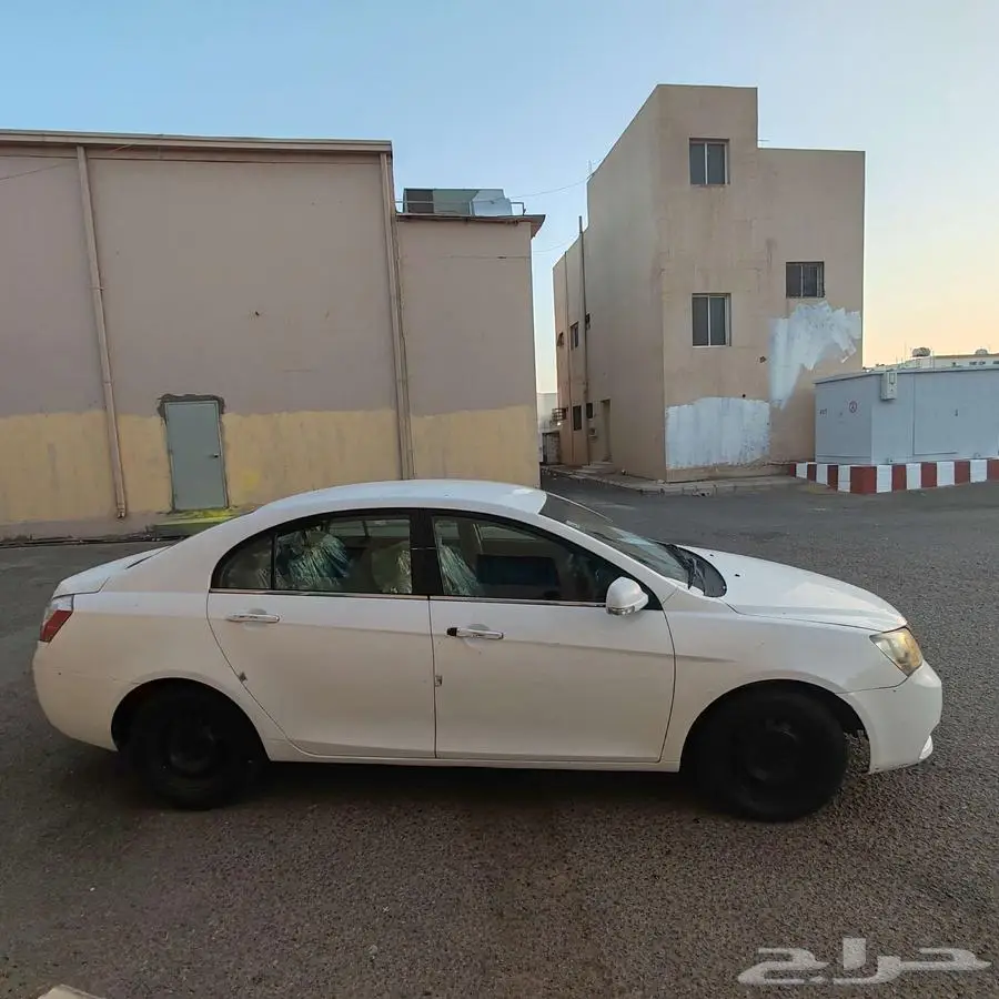 جيلي امجراند 2013 4