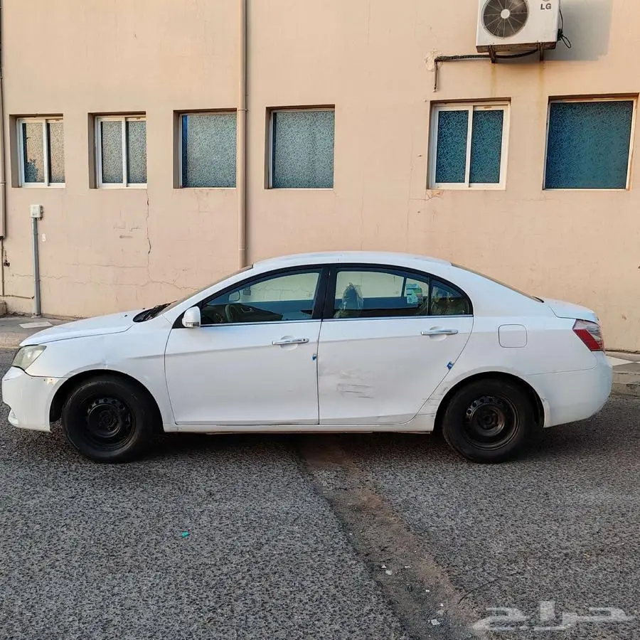 جيلي امجراند 2013 3