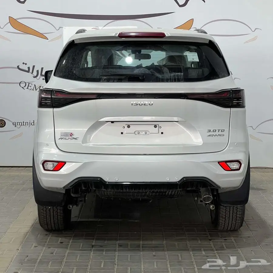 ايسوزو MUX فل كامل دبل ديزل 2025 كاش أو أقساط 3