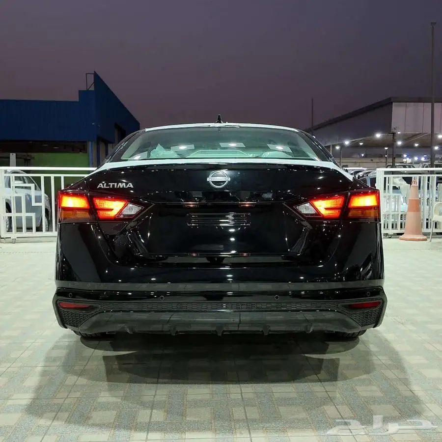 متوفر نيسان ألتيما ستاندر2025 كاش وتقسيط 6
