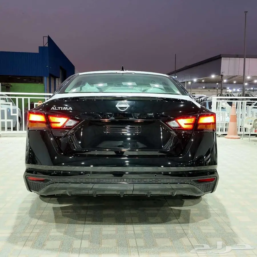 متوفر نيسان ألتيما ستاندر2025 كاش وتقسيط 5