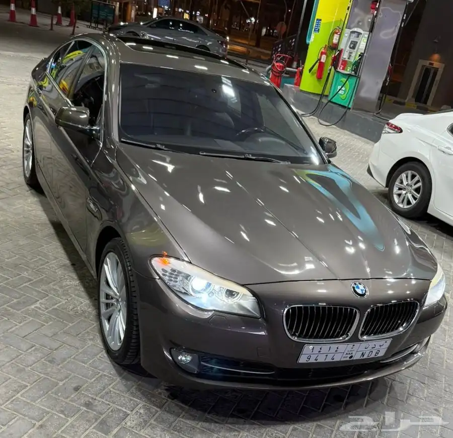 BMW 535I فل كامل - قمة النظافة - موديل 2011 20