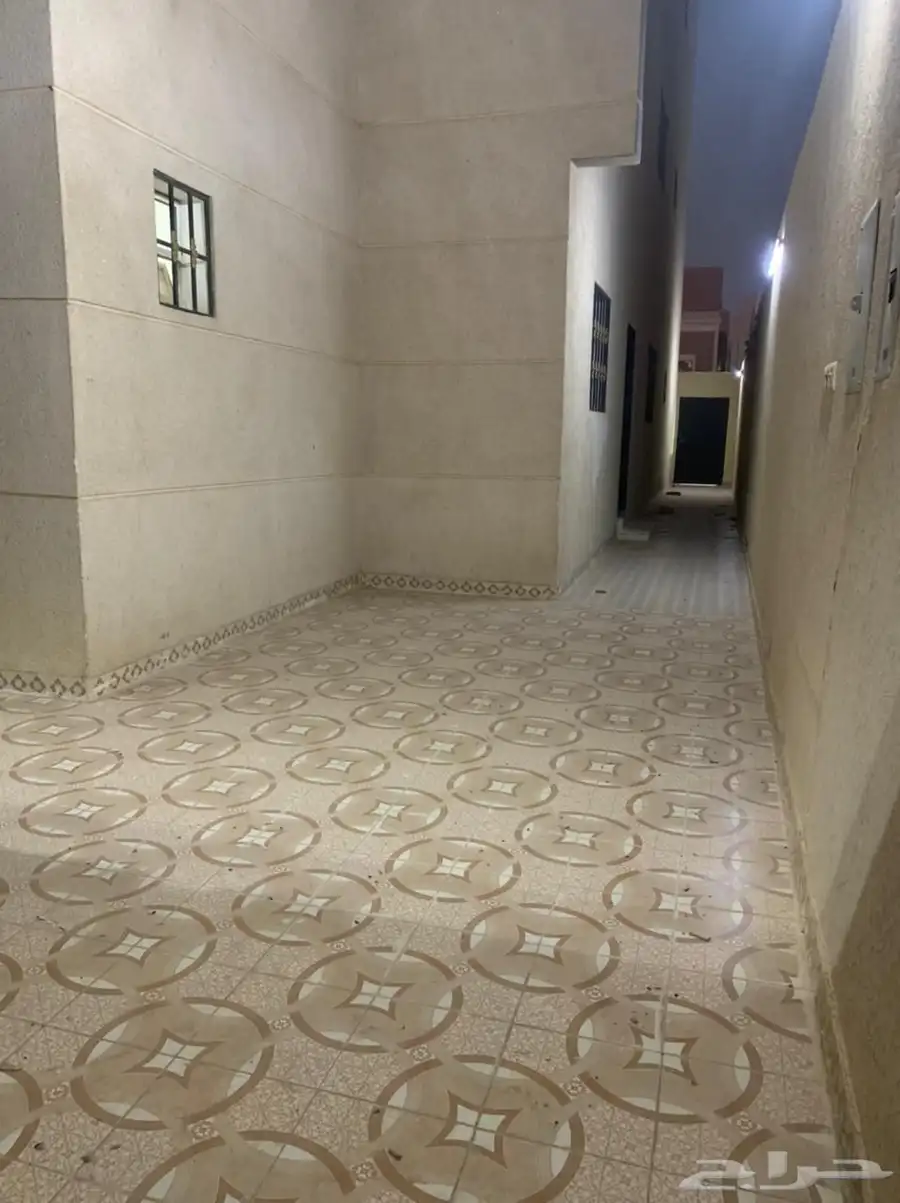 فيلا ثلاث ادوار في حي الرمال للبيع 1