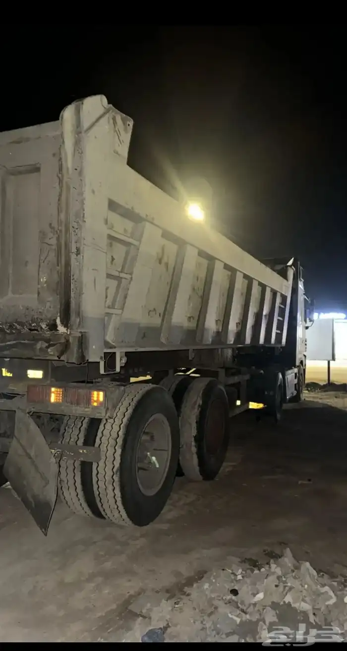 تريله قلاب تحميل رمل دفان بطحا مخلفات 0