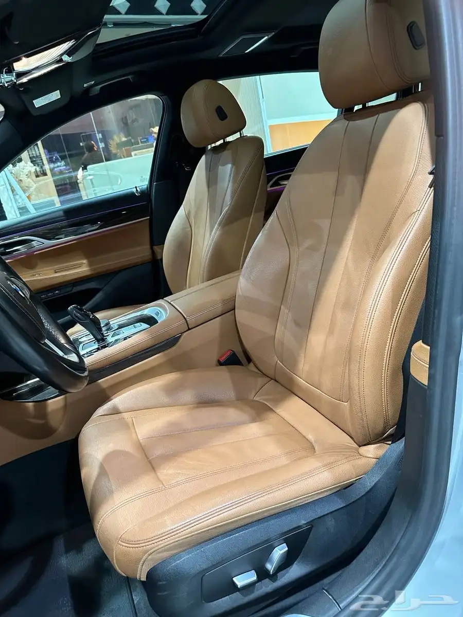 بي ام دبليو 730i 2020 . رصد الفخامة 19